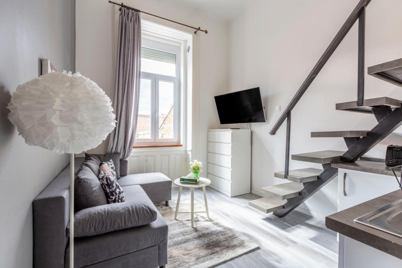 Deluxe Akacfa Apartments In The Heart Of Boedapest Buitenkant foto